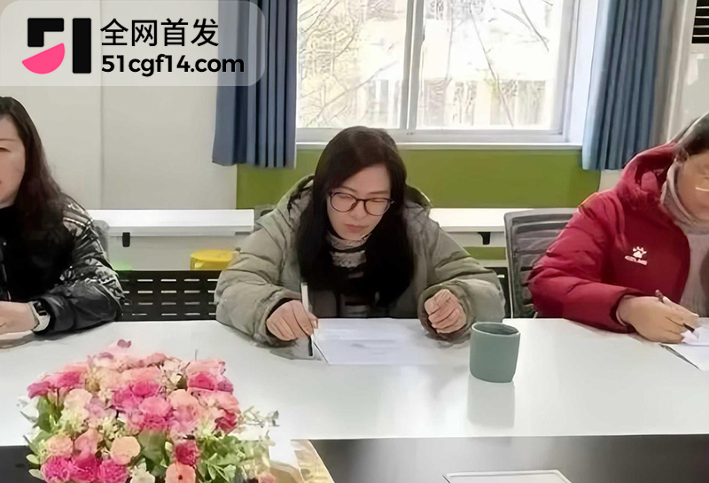 江苏东台实验小学教师梁雪芳偷晴曝光 2 拷贝